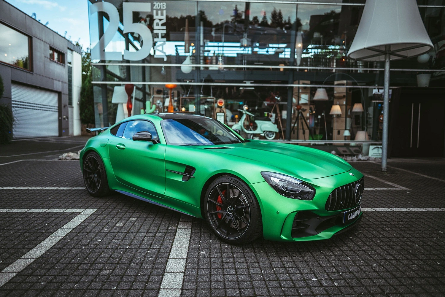 Mercedes amg gtr cardip spruehfolie fluessigfolie folieren gedippt car dipping steinschlagschutz 2