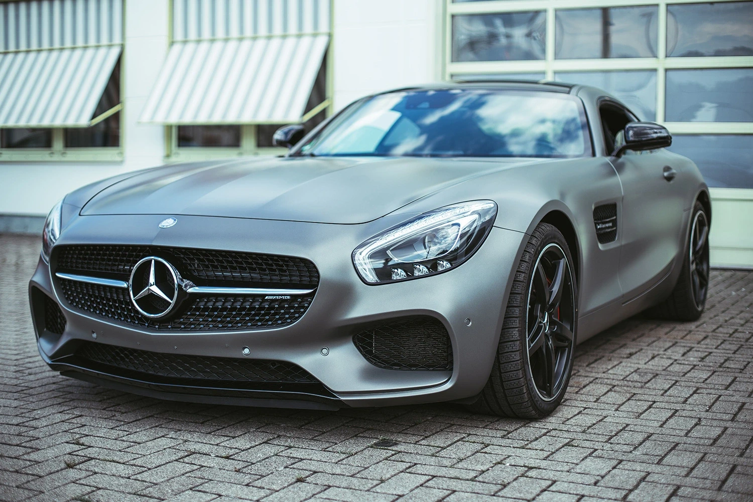Mercedes benz amg gt spruehfolie fluessigfolie foliert gedippt auto dippen 1